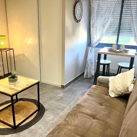 Apartment Cozy Proche Centre, Parking